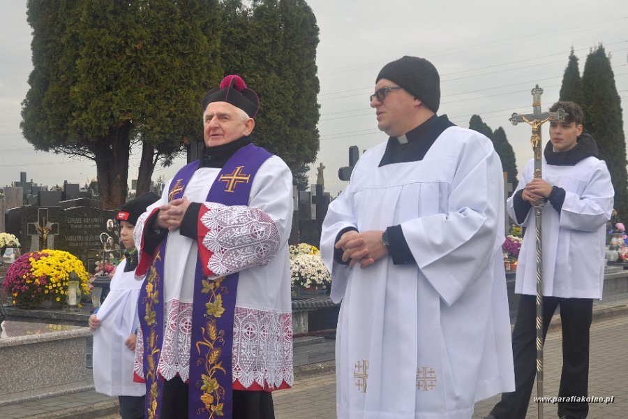 067 Procesja na nowym cmentarzu.jpg